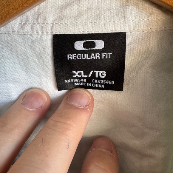 Oakley Men's XL Plaid Short Sleeve Cotton Shirt Button Up Green/White Beach Dad‎ - Picture 2 of 15